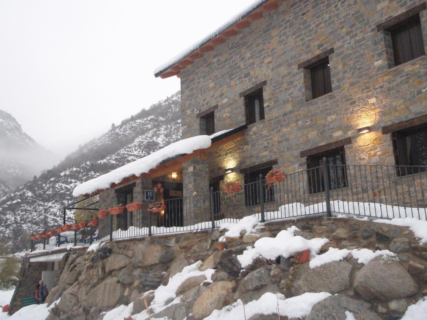 Hostal Parque Natural Benasque Eksteriør billede